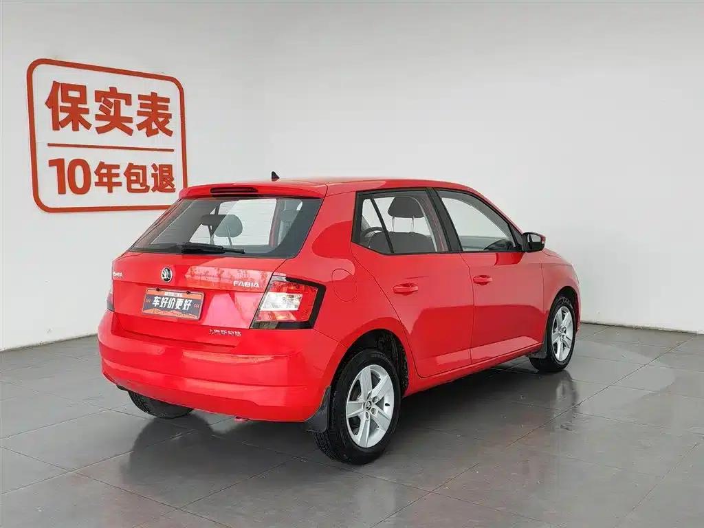 Fabia 2017 1.4L Automatic Enjoy Edition — миниатюра 2