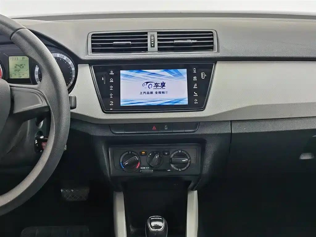 Fabia 2017 1.4L Automatic Enjoy Edition — миниатюра 12