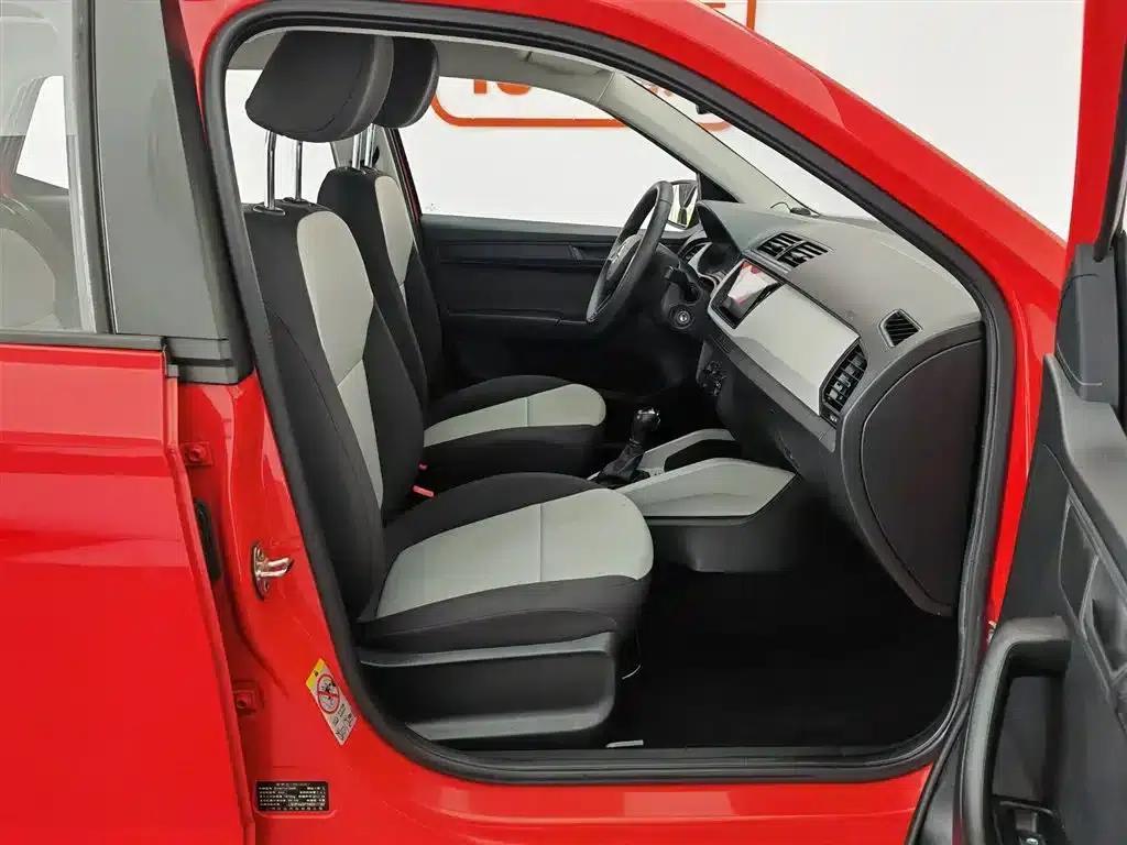 Fabia 2017 1.4L Automatic Enjoy Edition — миниатюра 23