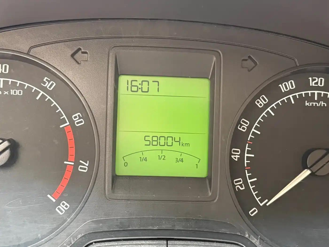 Fabia 2014 1.4L Automatic Crystal Edition — миниатюра 19