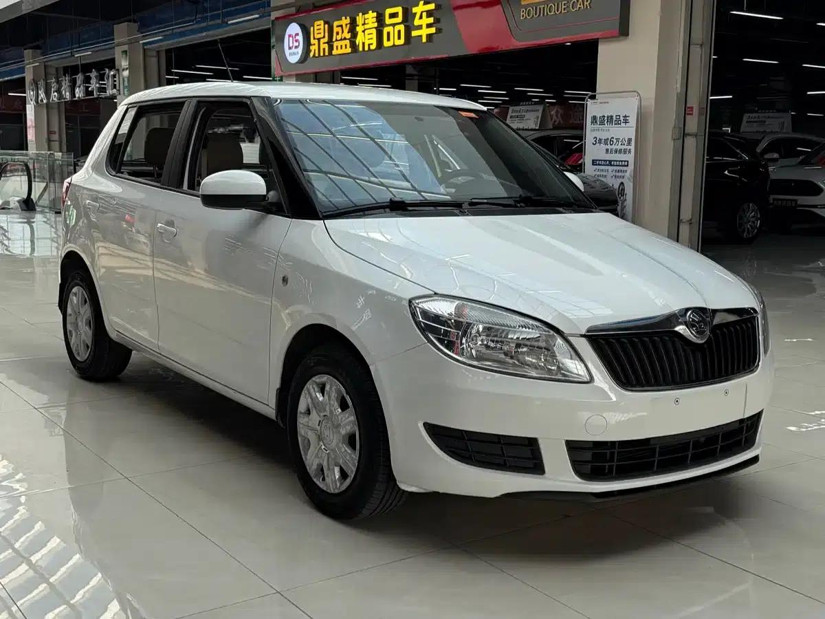 Fabia 2014 1.4L Automatic Crystal Edition — миниатюра 3
