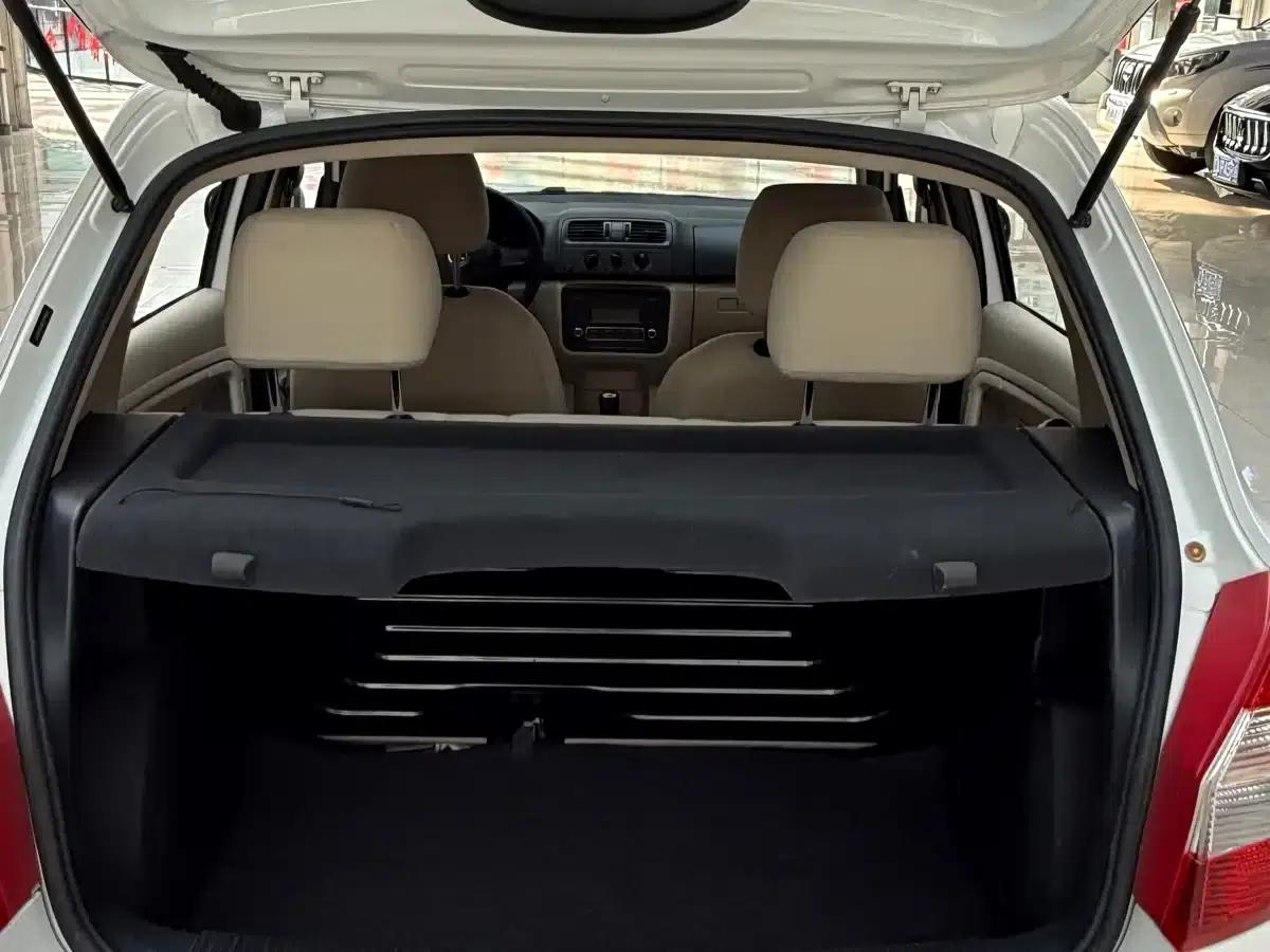 Fabia 2014 1.4L Automatic Crystal Edition — миниатюра 10