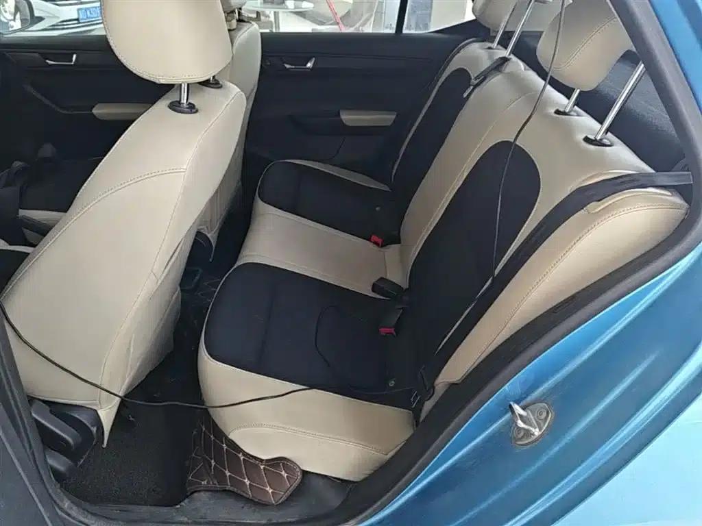 Fabia 2015 1.4L Automatic Comfortline — миниатюра 17