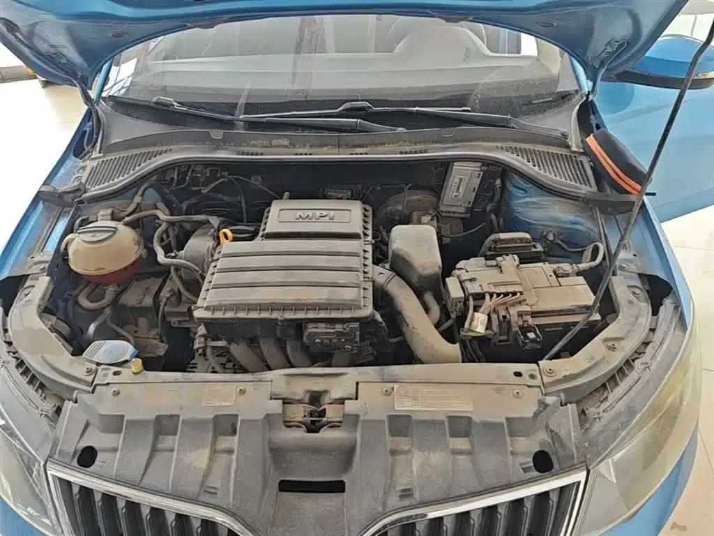 Fabia 2015 1.4L Automatic Comfortline — миниатюра 20