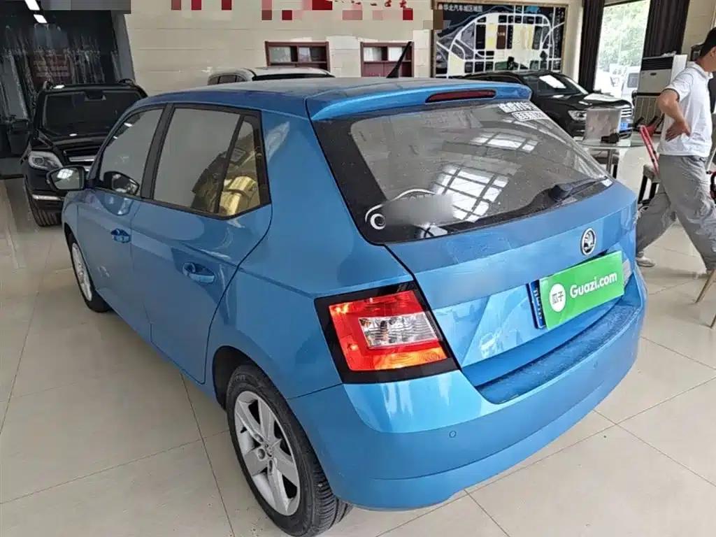 Fabia 2015 1.4L Automatic Comfortline — миниатюра 5