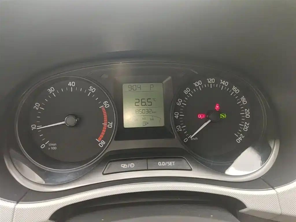 Fabia 2016 1.4L Automatic Enjoy Edition — миниатюра 12