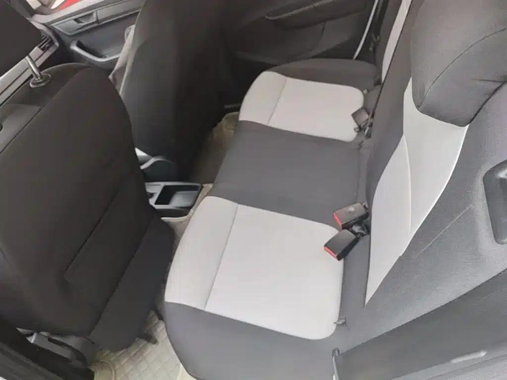 Fabia 2016 1.4L Automatic Enjoy Edition — миниатюра 17