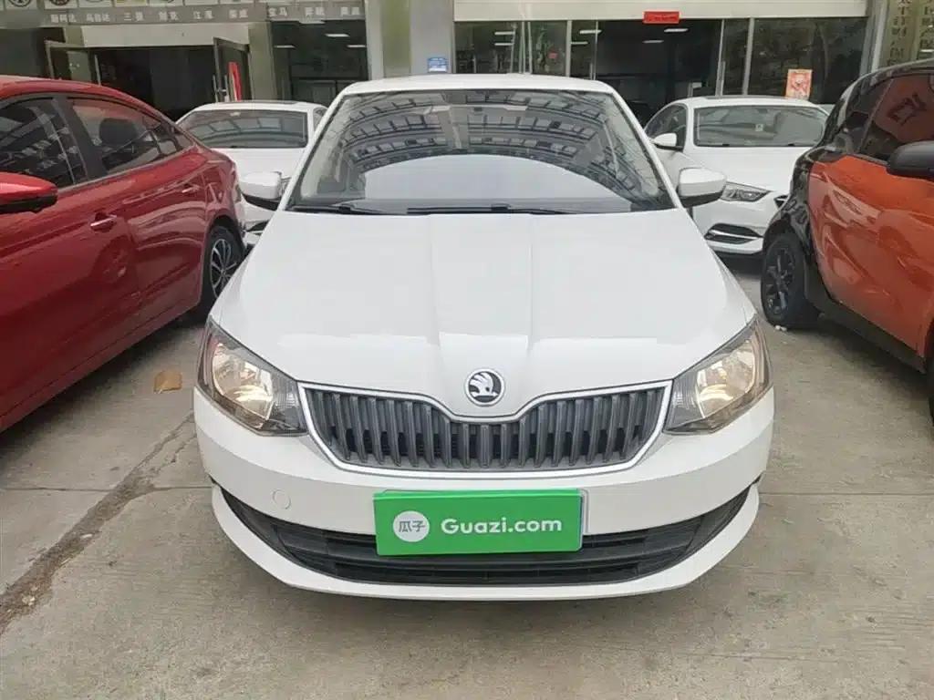 Fabia 2016 1.4L Automatic Enjoy Edition — миниатюра 3