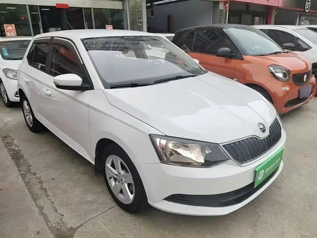 Fabia 2016 1.4L Automatic Enjoy Edition — миниатюра 4