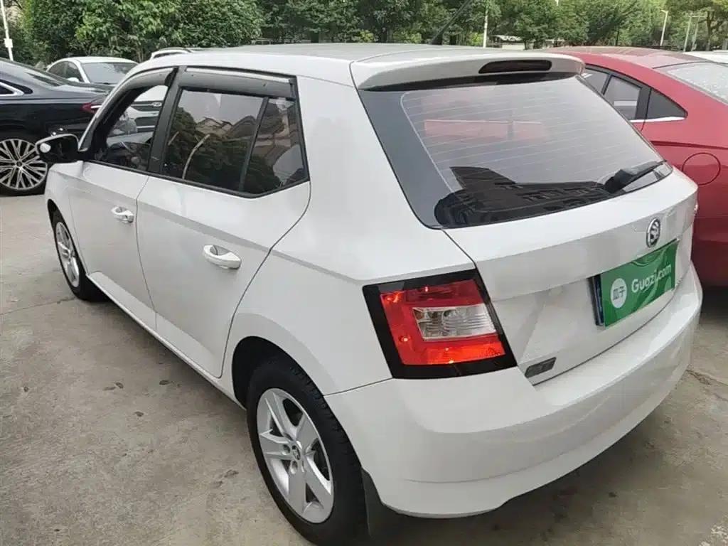 Fabia 2016 1.4L Automatic Enjoy Edition — миниатюра 5