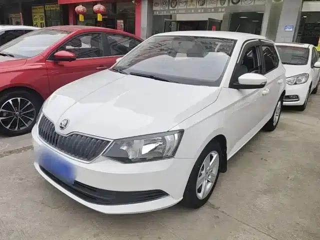 Fabia 2016 1.4L Automatic Enjoy Edition