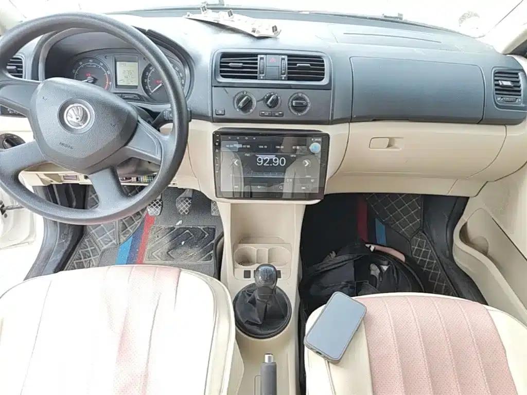 Fabia 2014 1.4L Manual Crystal Edition — миниатюра 13