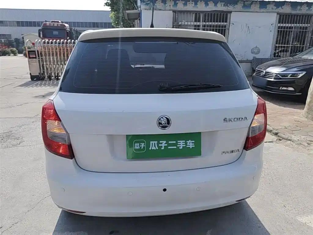 Fabia 2014 1.4L Manual Crystal Edition — миниатюра 6