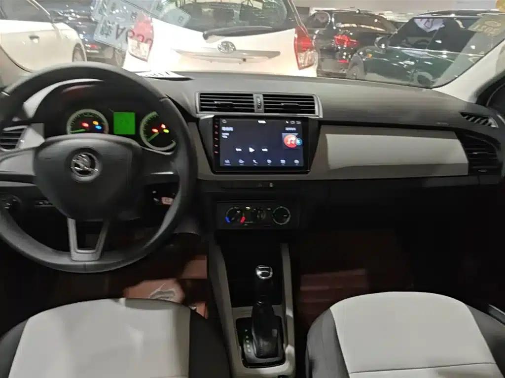 Fabia 2017 1.4L Automatic Enjoy Edition — миниатюра 13
