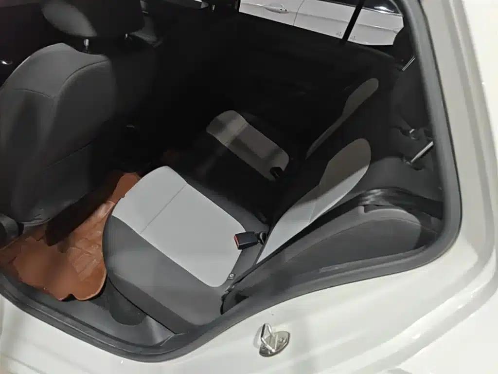 Fabia 2017 1.4L Automatic Enjoy Edition — миниатюра 17