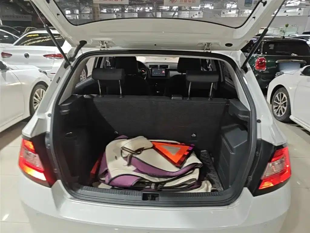 Fabia 2017 1.4L Automatic Enjoy Edition — миниатюра 19