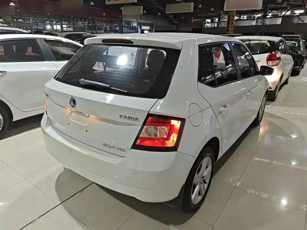 Fabia 2017 1.4L Automatic Enjoy Edition — миниатюра 7