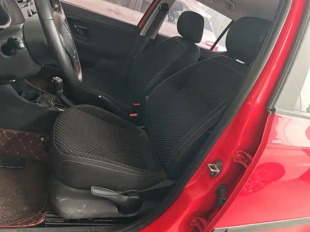 Fabia 2014 1.6L Automatic Sport Edition — миниатюра 15