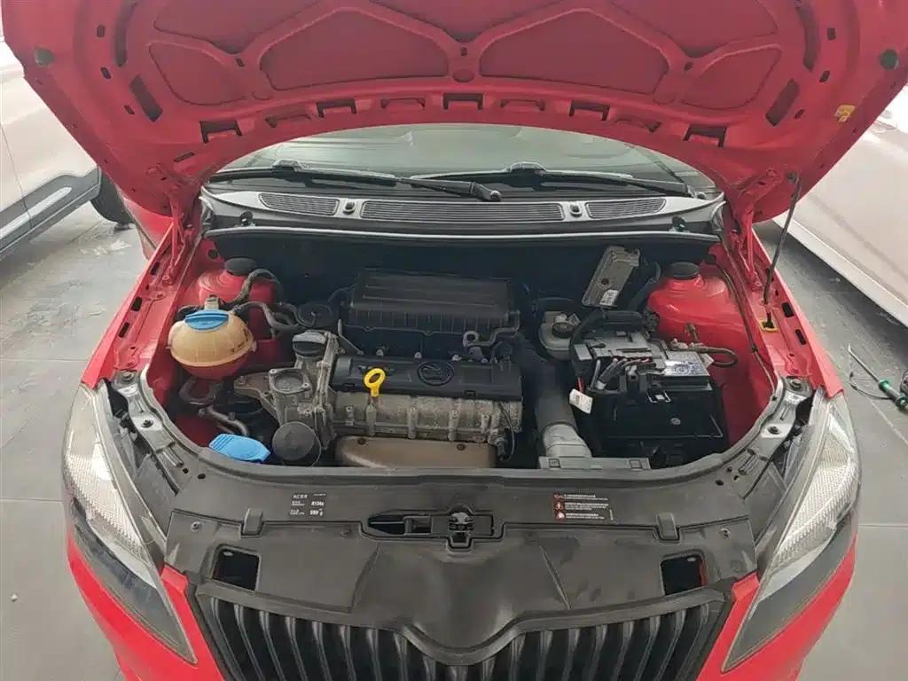 Fabia 2014 1.6L Automatic Sport Edition — миниатюра 20