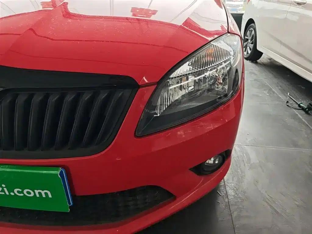 Fabia 2014 1.6L Automatic Sport Edition — миниатюра 24