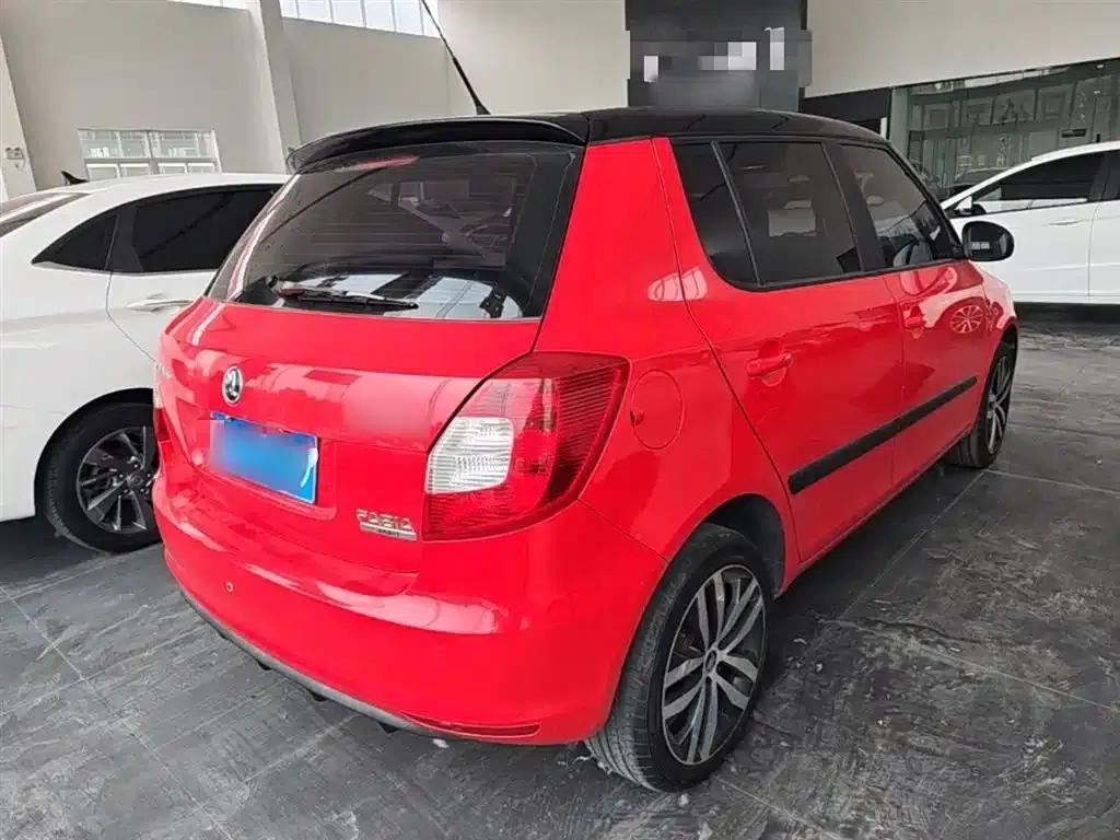 Fabia 2014 1.6L Automatic Sport Edition — миниатюра 7
