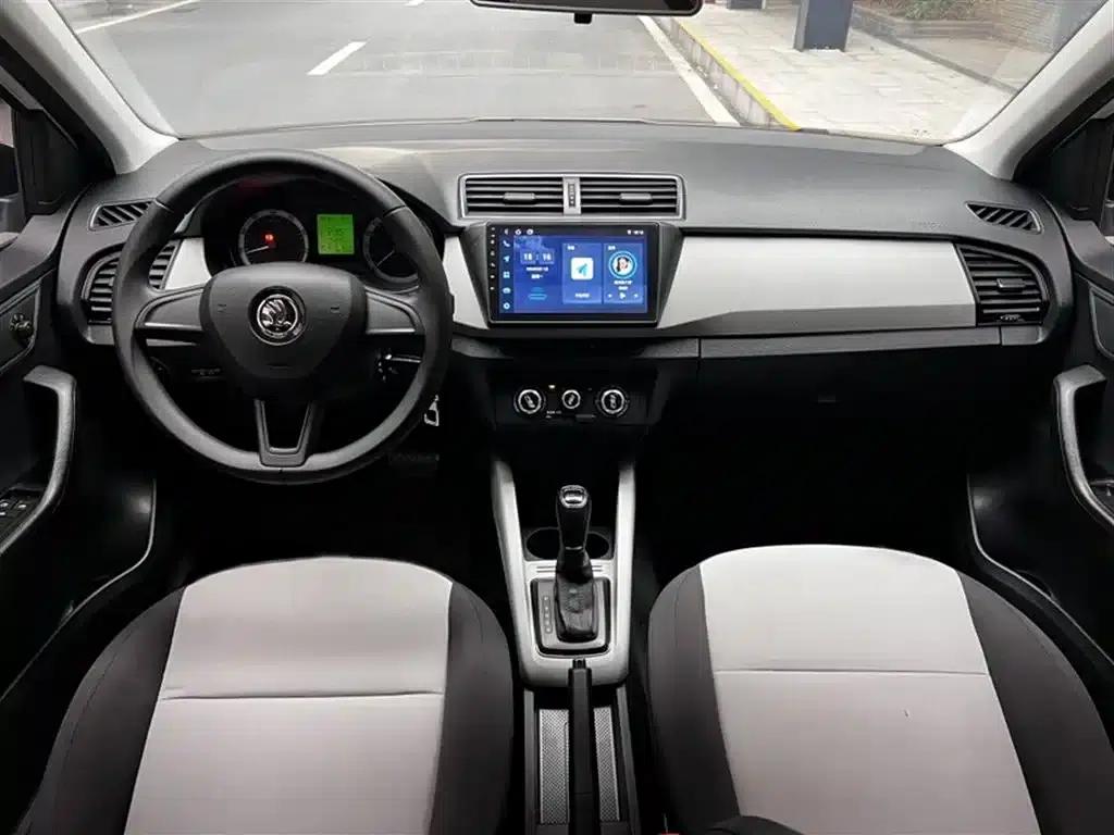 Fabia 2017 1.4L Automatic Enjoy Edition — миниатюра 11