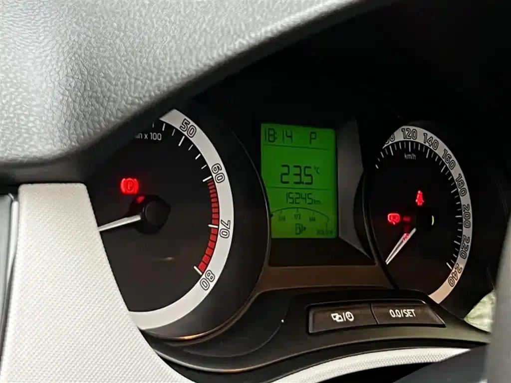 Fabia 2017 1.4L Automatic Enjoy Edition — миниатюра 3