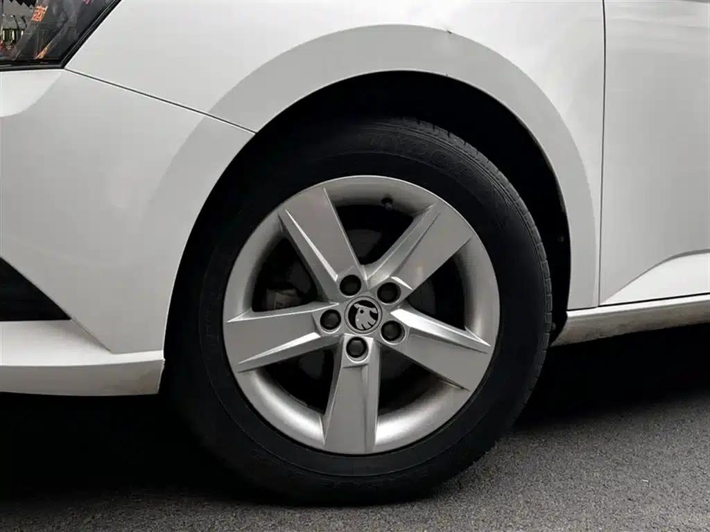 Fabia 2017 1.4L Automatic Enjoy Edition — миниатюра 7