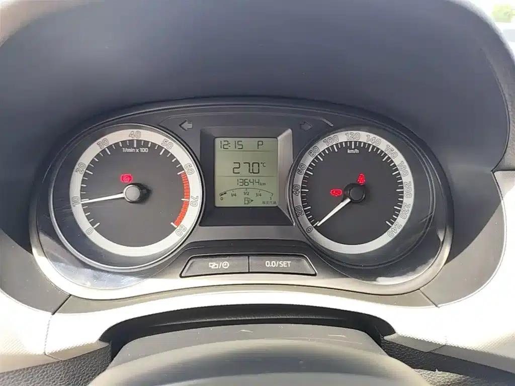 Fabia 2017 1.4L Automatic Enjoy Edition — миниатюра 12