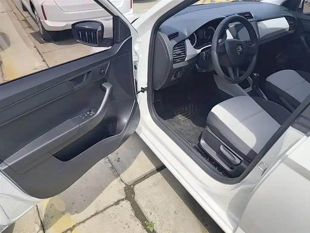 Fabia 2017 1.4L Automatic Enjoy Edition — миниатюра 16
