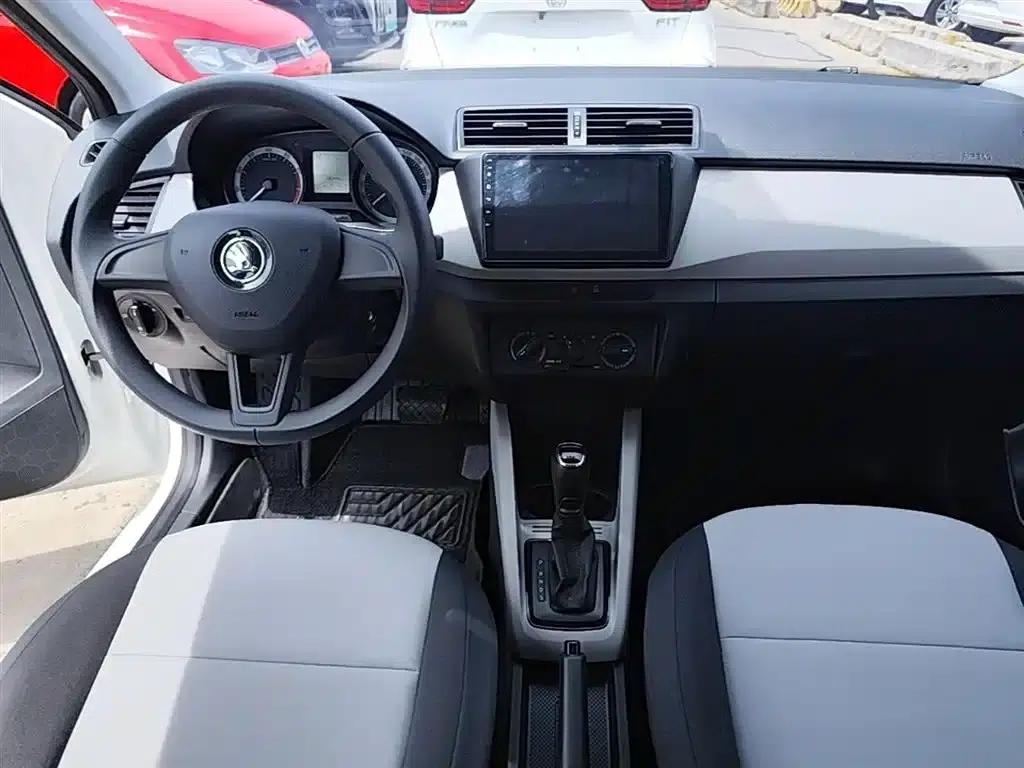 Fabia 2017 1.4L Automatic Enjoy Edition — миниатюра 10