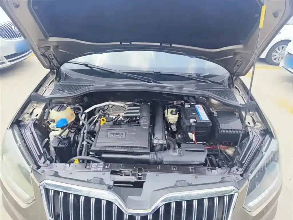 2014 Yeti 1.4TSI Manual Polar Edition — миниатюра 20