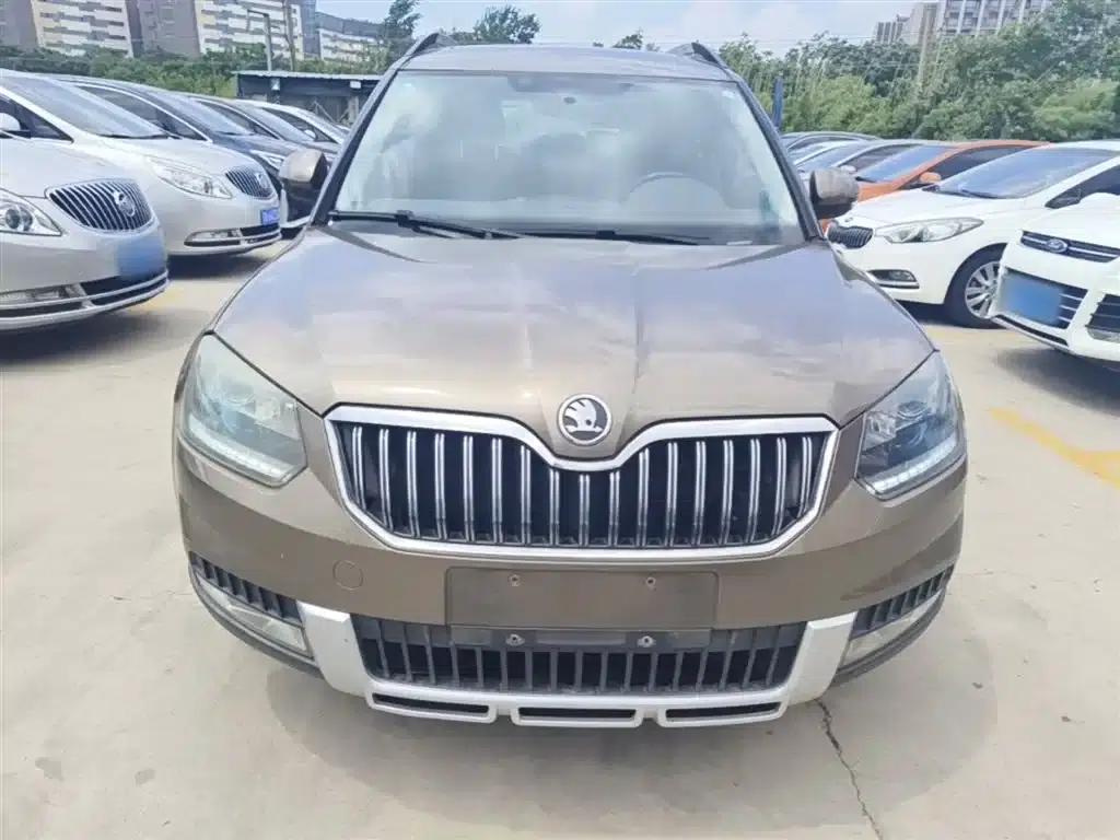 2014 Yeti 1.4TSI Manual Polar Edition — миниатюра 3