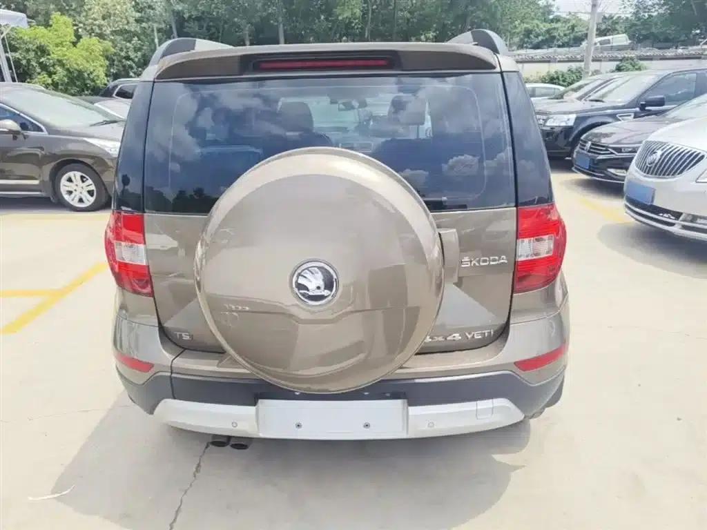 2014 Yeti 1.4TSI Manual Polar Edition — миниатюра 6