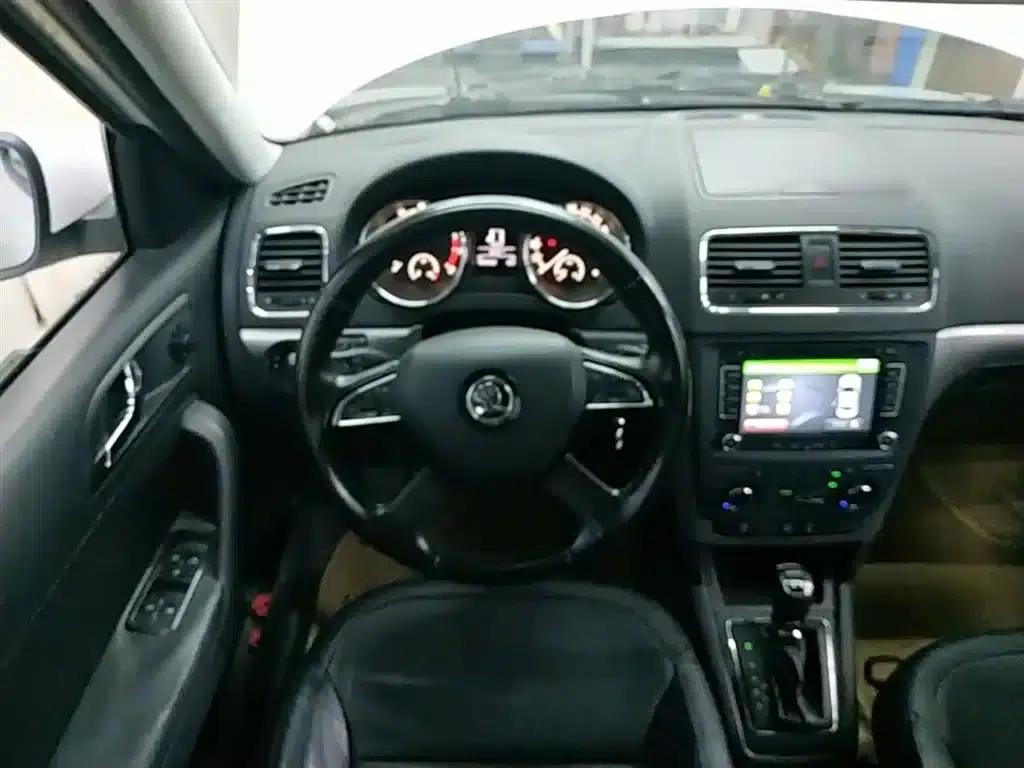 Yeti 2014 1.8TSI DSG Polar Edition — миниатюра 11