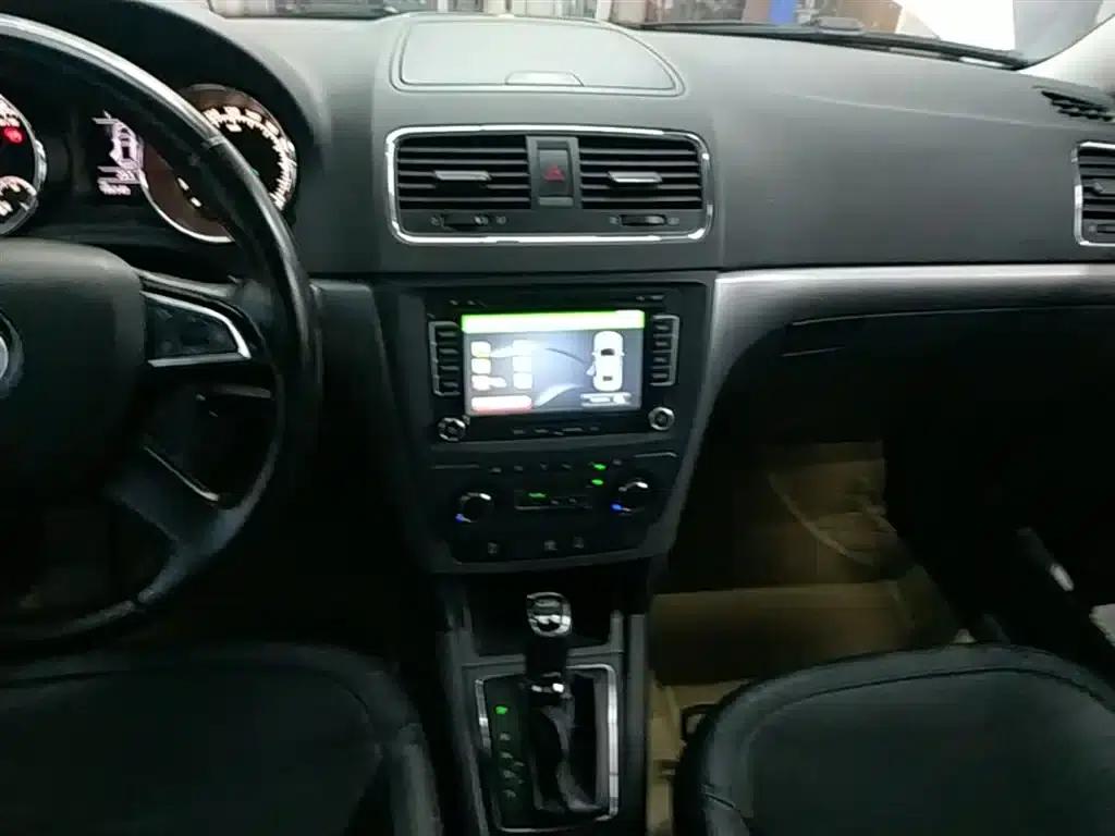 Yeti 2014 1.8TSI DSG Polar Edition — миниатюра 13