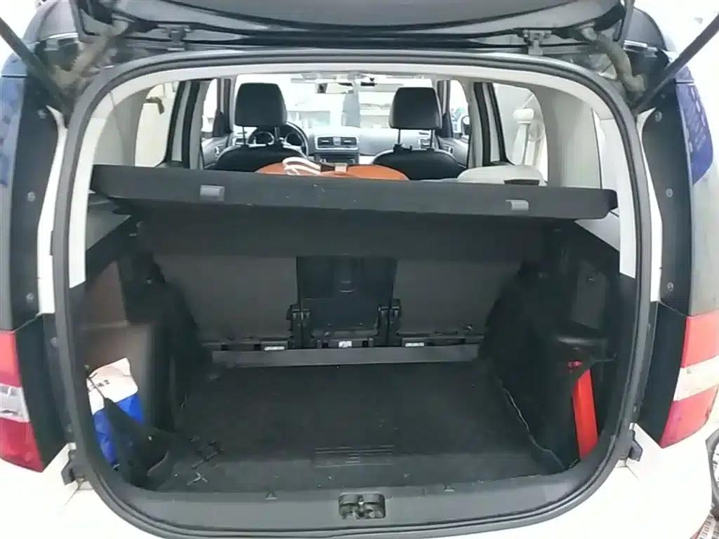 Yeti 2014 1.8TSI DSG Polar Edition — миниатюра 19