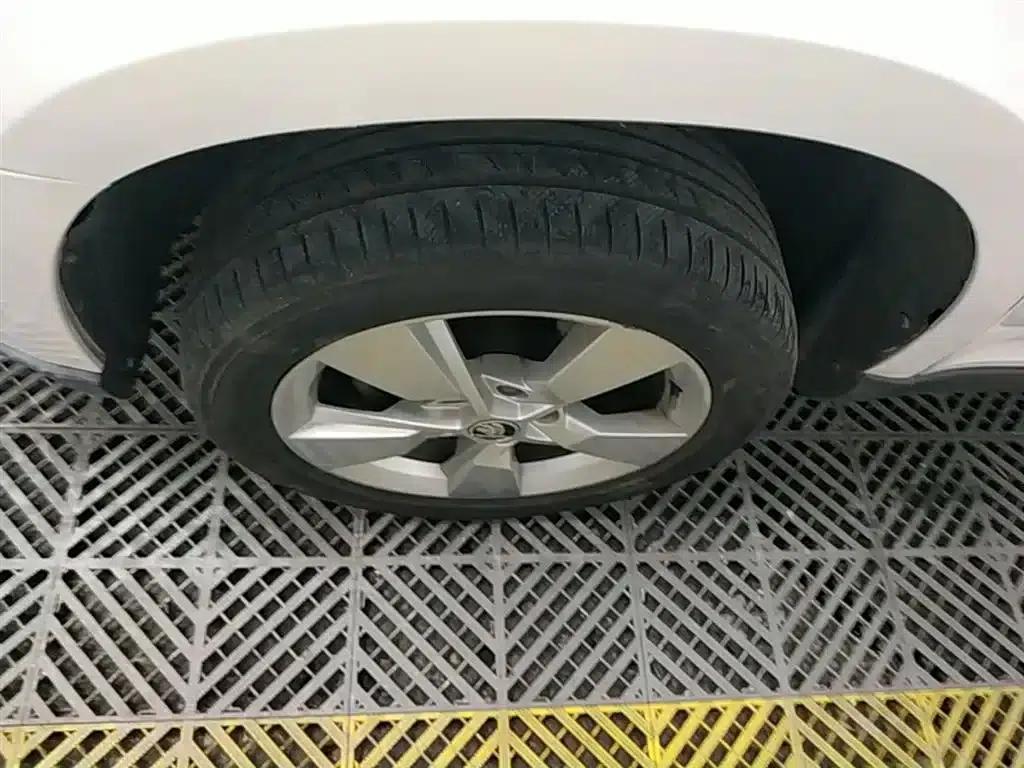 Yeti 2014 1.8TSI DSG Polar Edition — миниатюра 23
