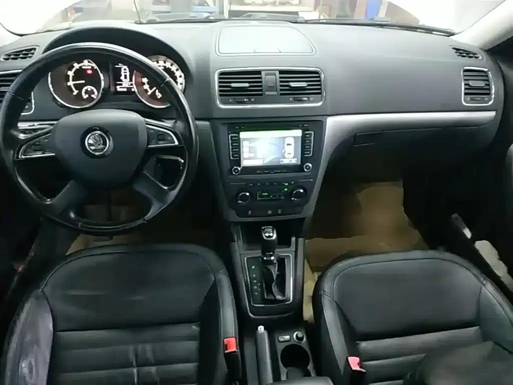 Yeti 2014 1.8TSI DSG Polar Edition — миниатюра 10