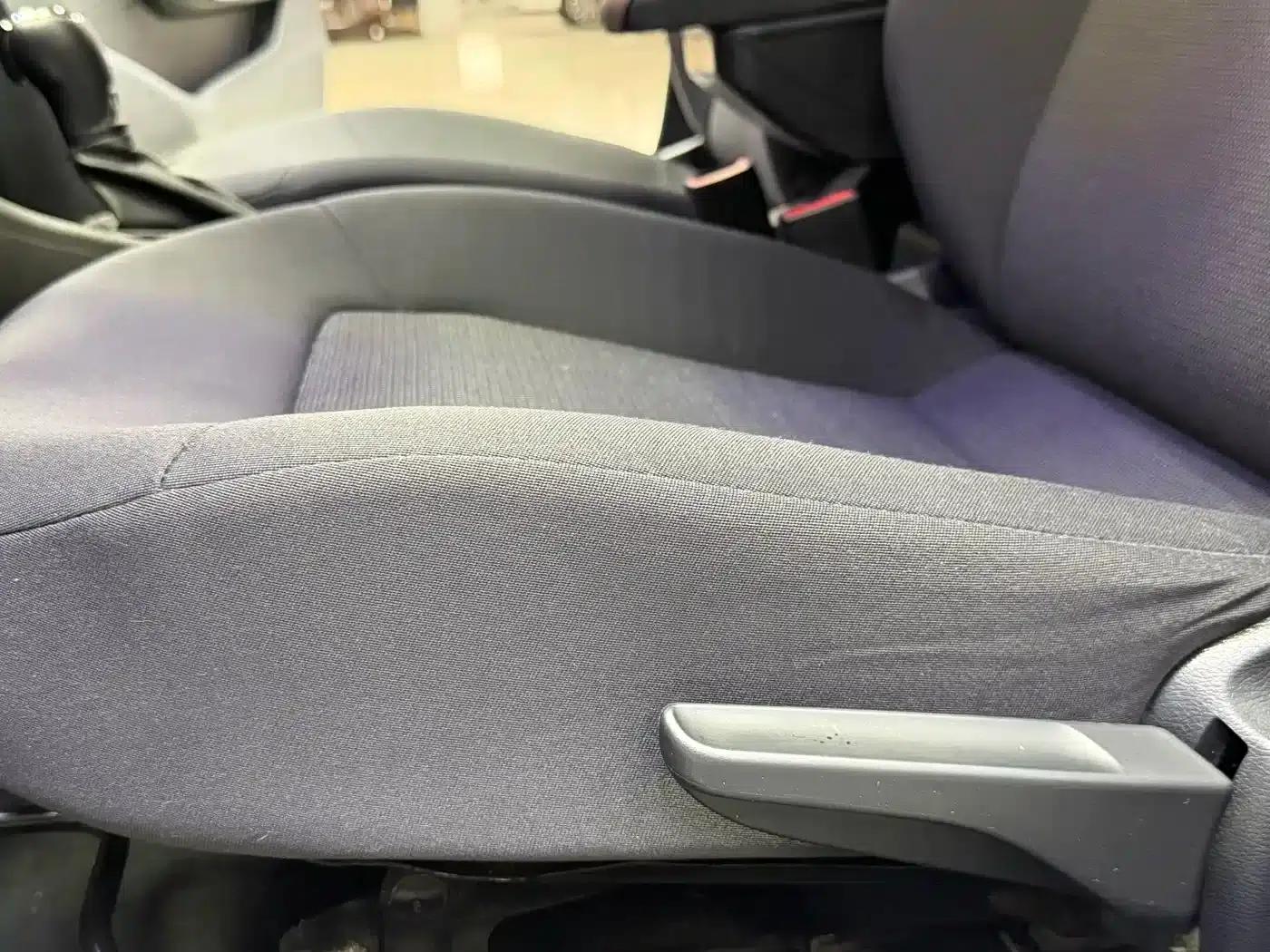 Rapid 2018 1.6L Automatic Standard Edition — миниатюра 11