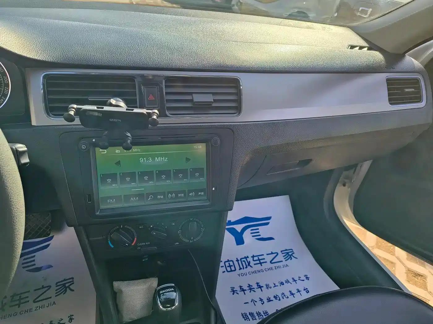 Rapid Spaceback 2016 Facelift 1.6L Automatic Comfortline — миниатюра 9