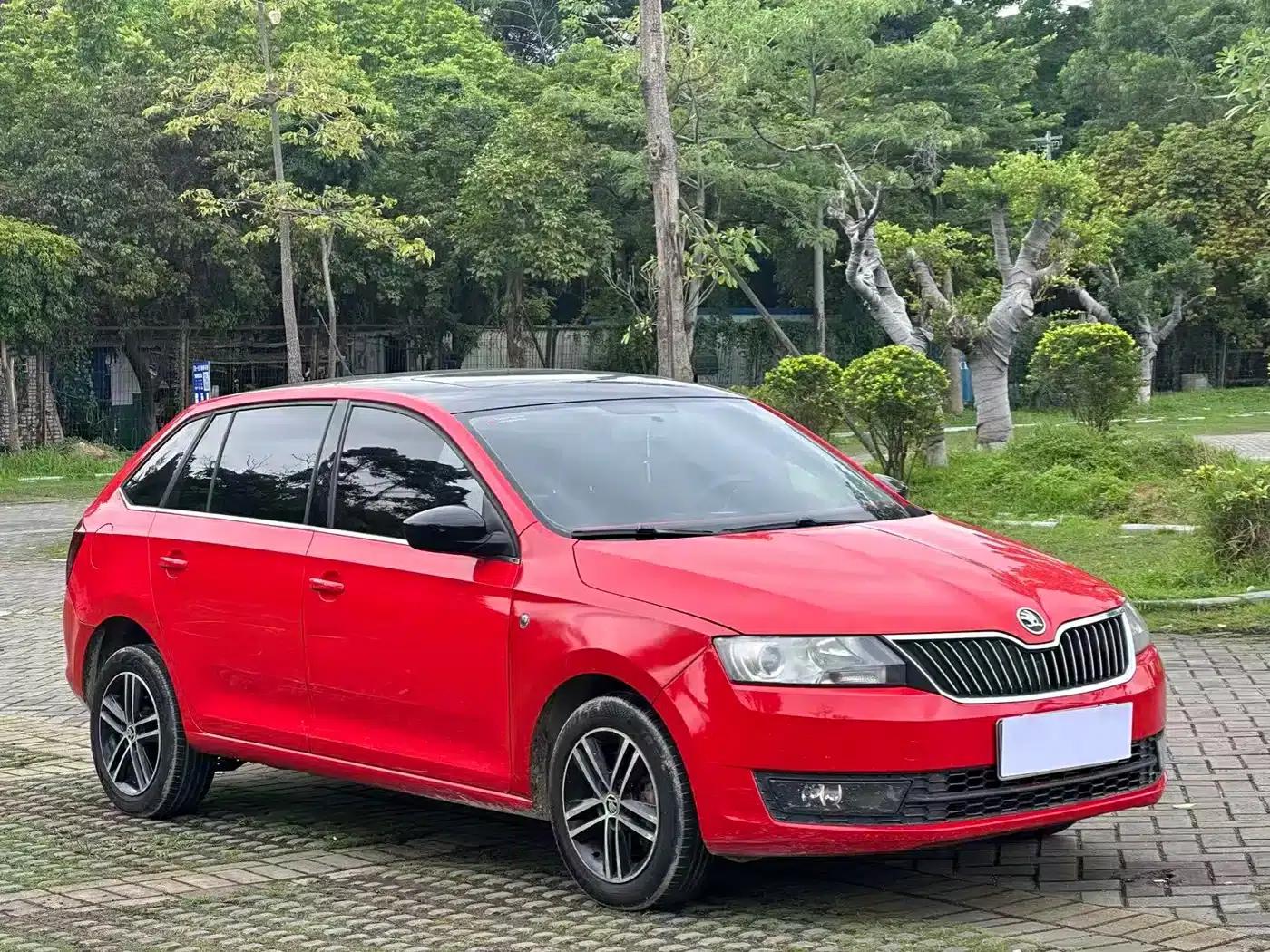 Rapid 2014 1.4TSI DSG Premium Edition — миниатюра 3