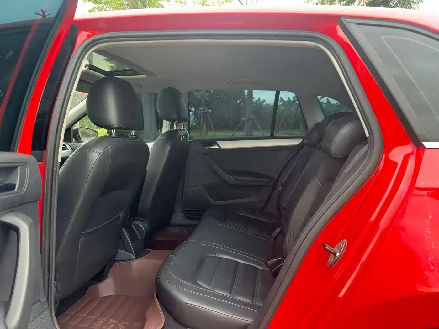 Rapid 2014 1.4TSI DSG Premium Edition — миниатюра 8