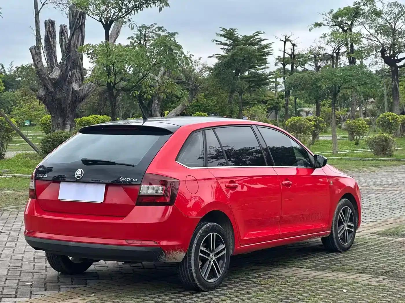 Rapid 2014 1.4TSI DSG Premium Edition — миниатюра 9