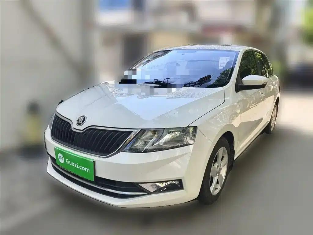 Rapid 2018 1.6L Manual Comfort Edition — миниатюра 2