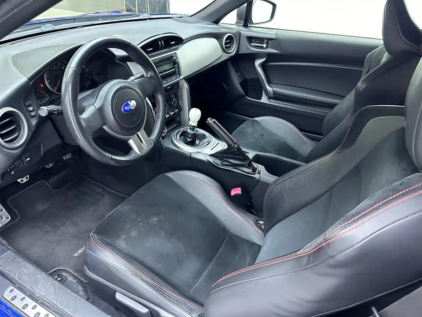 Subaru BRZ 2013 2.0i Manual Luxury — миниатюра 13