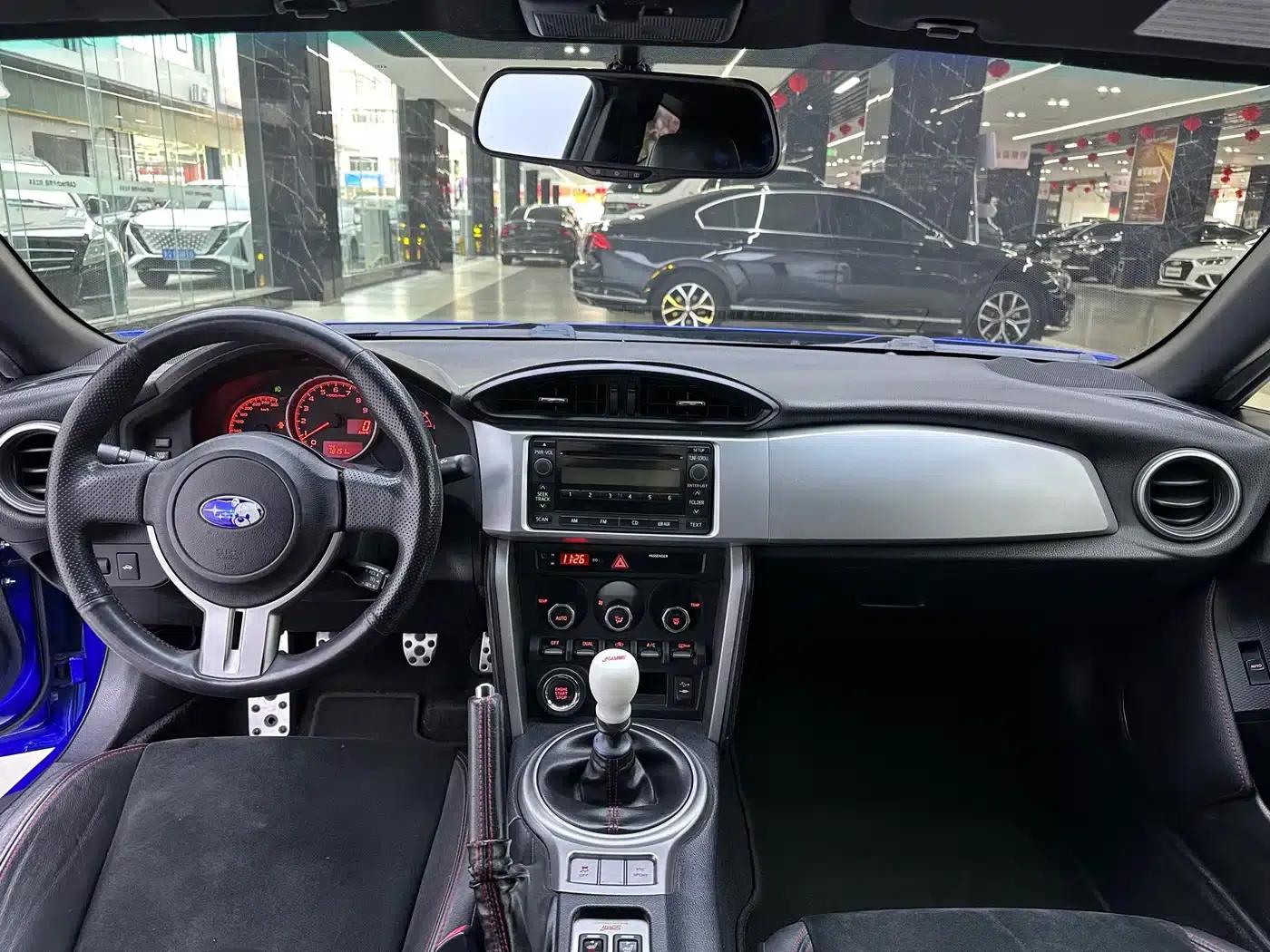 Subaru BRZ 2013 2.0i Manual Luxury — миниатюра 8