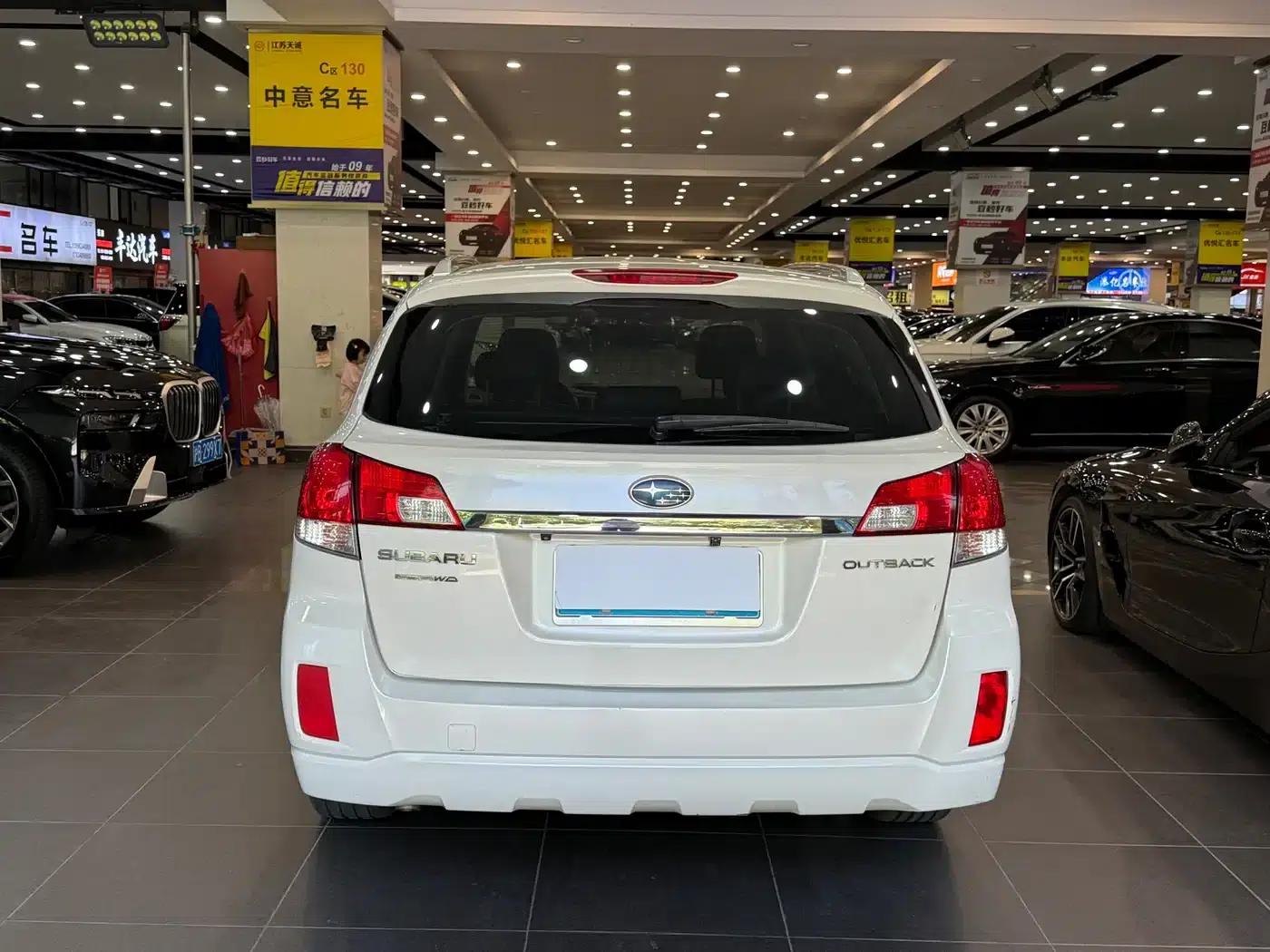 Outback 2012 2.5i Luxury Edition — миниатюра 6