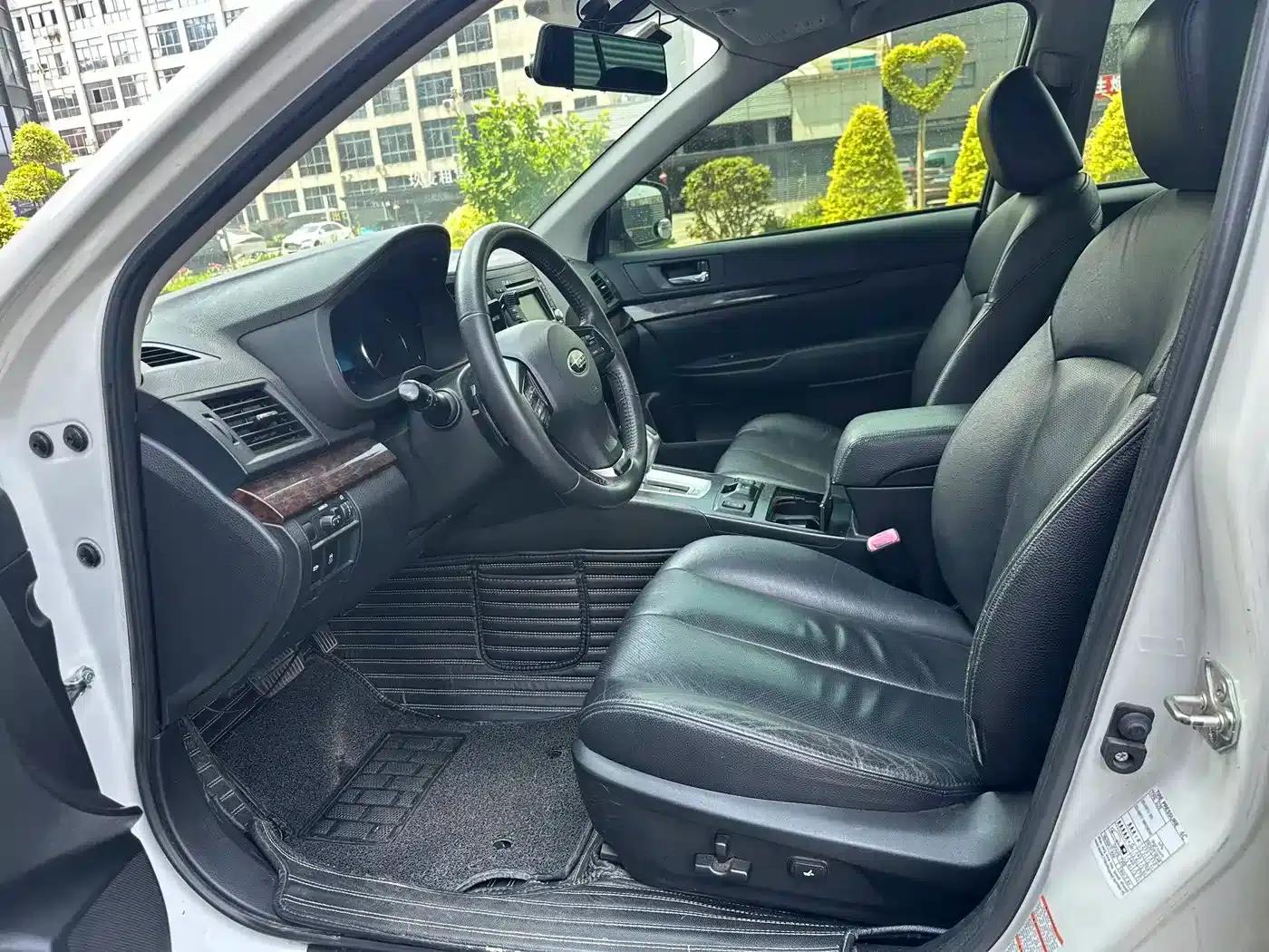 Outback 2013 2.5i Luxury Edition — миниатюра 7