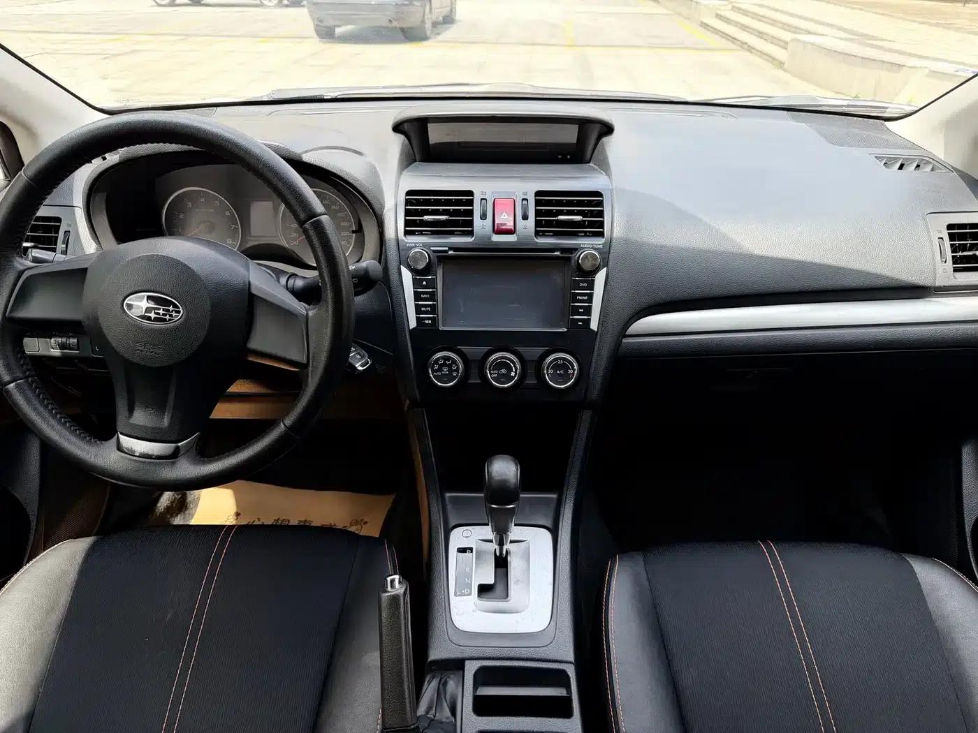 Subaru XV 2012 2.0i Luxury Edition — миниатюра 7